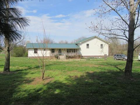 6210 Lakeview Rd, Springfield, TN 37172 photo 1