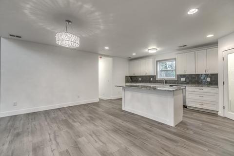 218 E Oak St, Murfreesboro, TN 37130 photo 13