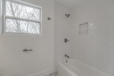218 E Oak St, Murfreesboro, TN 37130 photo 23
