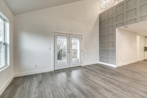 218 E Oak St, Murfreesboro, TN 37130 photo 10