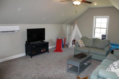 1066 Myatt Loop Rd, Burns, TN 37029 photo 26