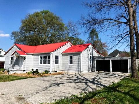205 Powell St, Decherd, TN 37324 photo 4
