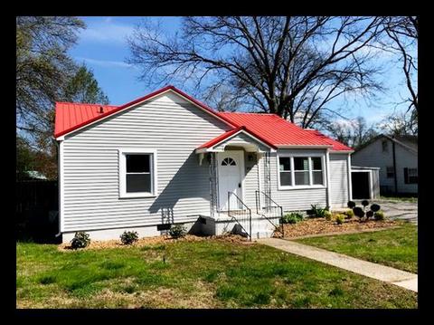 205 Powell St, Decherd, TN 37324 photo 1