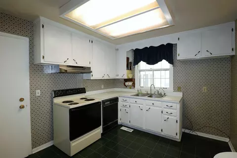 1602 Bartway Dr, Murfreesboro, TN 37130 photo 8