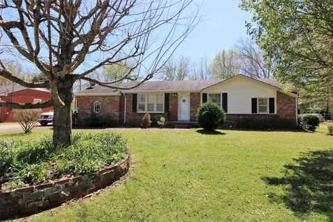 1602 Bartway Dr, Murfreesboro, TN 37130 photo 1