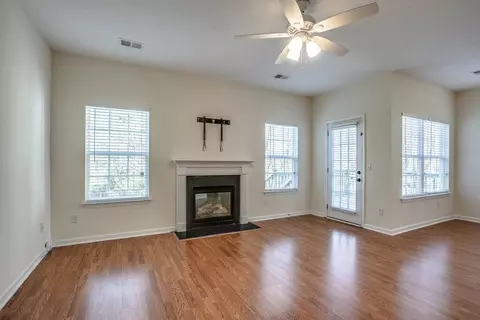 1409 Bern Dr, Spring Hill, TN 37174 photo 8