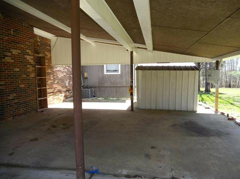 1252 E Grinders Switch Rd, Centerville, TN 37033 photo 11