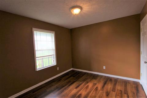108 Lee Cir, Dover, TN 37058 photo 12
