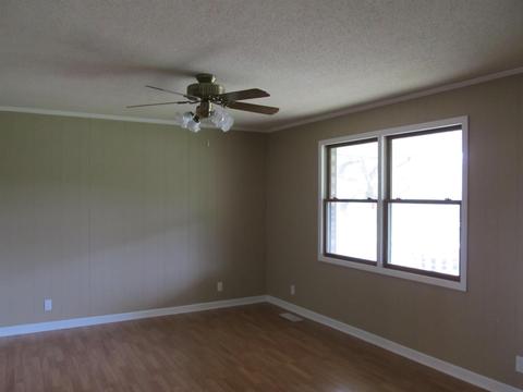 5452 Marion Rd, Cunningham, TN 37052 photo 3
