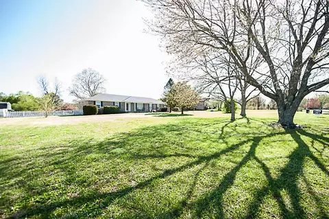 1569 Saddle Dr, Murfreesboro, TN 37130 photo 2