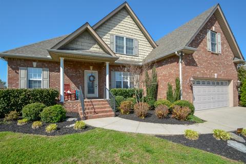 1917 Walking Dr, Murfreesboro, TN 37130 photo 1