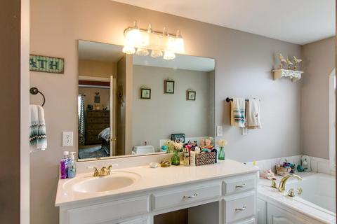 536 Spring St, Dover, TN 37058 photo 12