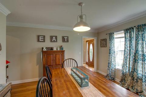536 Spring St, Dover, TN 37058 photo 3