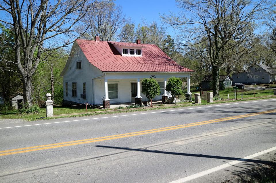 4504 Highway 49 W, Vanleer, TN 37181