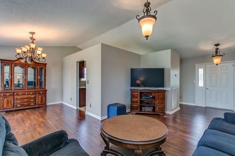 604 Charles Ln, Spring Hill, TN 37174 photo 7