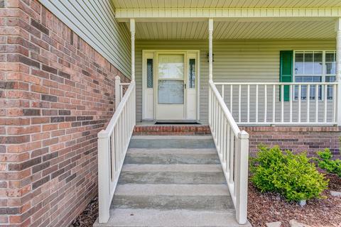 604 Charles Ln, Spring Hill, TN 37174 photo 3