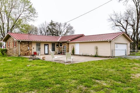 588 Weeks Rd, Murfreesboro, TN 37127 photo 5