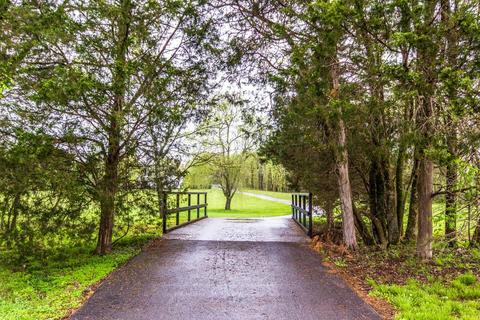 4021 Trinity Rd, Franklin, TN 37067 photo 2