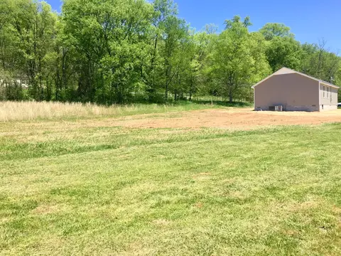 263 Drew Dr, Pulaski, TN 38478 photo 4