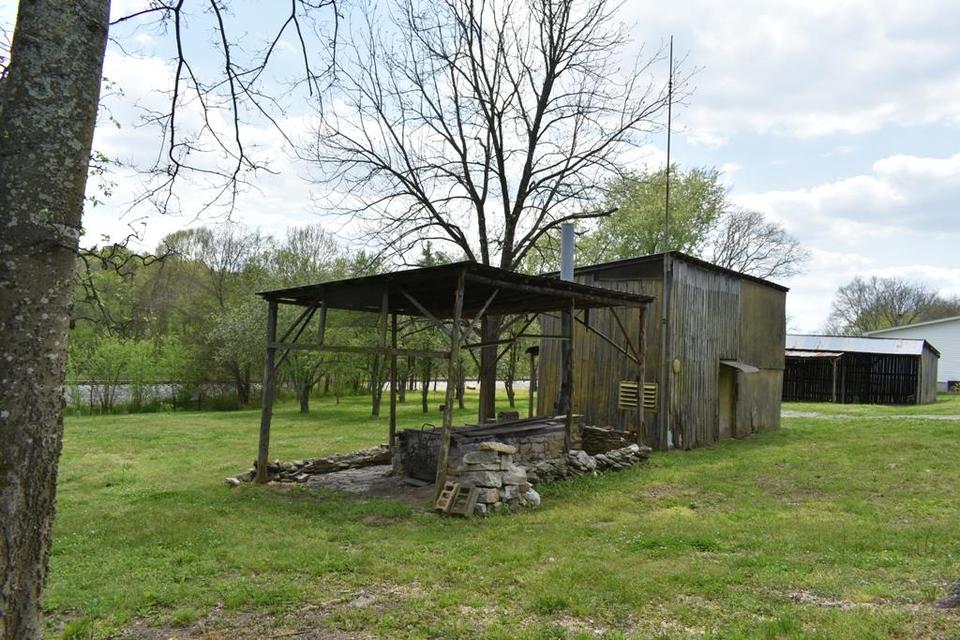  2 Bradley Ln, Brush Creek, TN 38547 photo 18