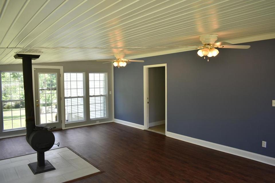  2 Bradley Ln, Brush Creek, TN 38547 photo 9