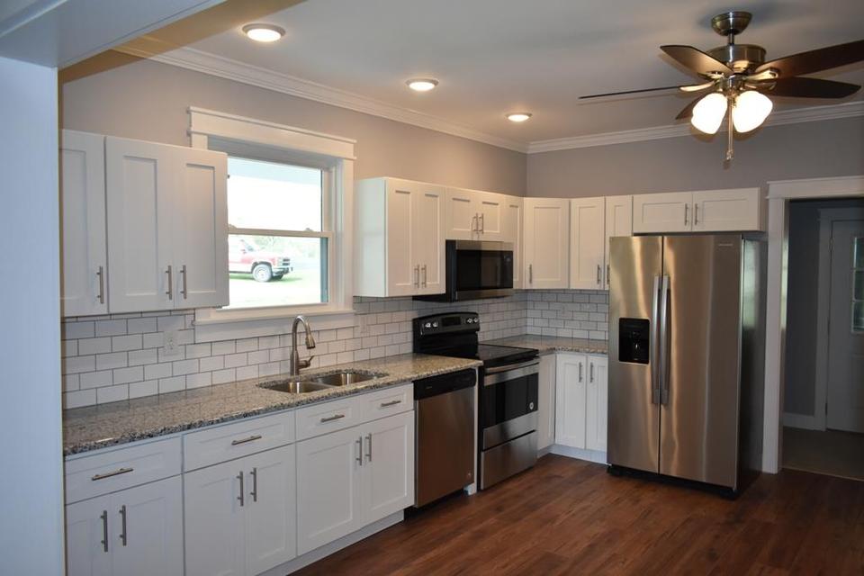  2 Bradley Ln, Brush Creek, TN 38547 photo 5