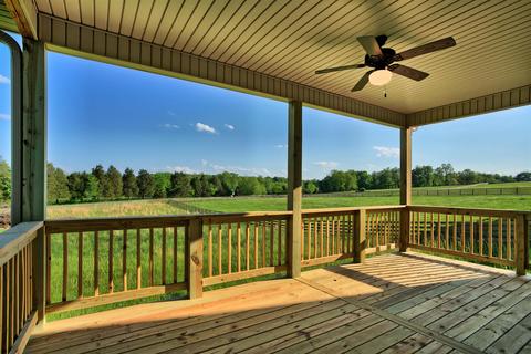 1068 Myatt Loop, Burns, TN 37029 photo 22