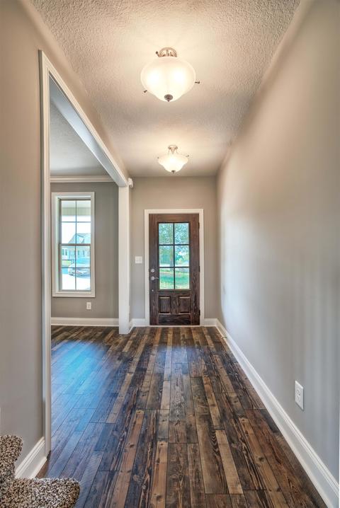 1068 Myatt Loop, Burns, TN 37029 photo 2