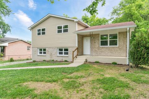 202 23rd Ave E, Springfield, TN 37172 photo 3