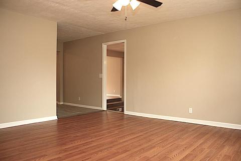101 Cofer Dr, Springfield, TN 37172 photo 4