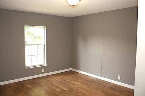 5683 Lakeview Rd, Springfield, TN 37172 photo 13