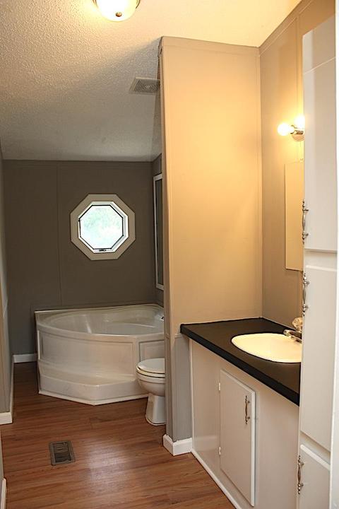 5683 Lakeview Rd, Springfield, TN 37172 photo 10