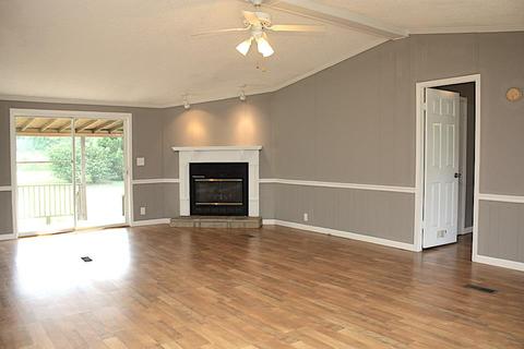 5683 Lakeview Rd, Springfield, TN 37172 photo 4