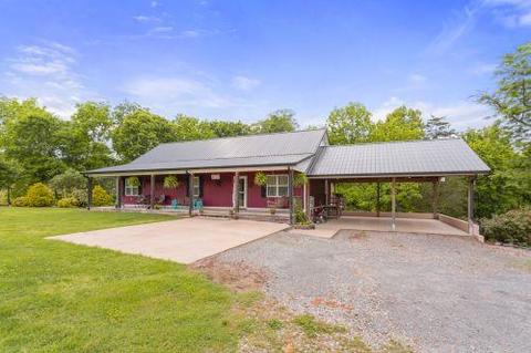 7501 E Plunders Creek Rd, Dickson, TN 37055 photo 1