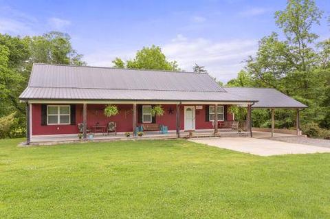 7501 E Plunders Creek Rd, Dickson, TN 37055 photo 2