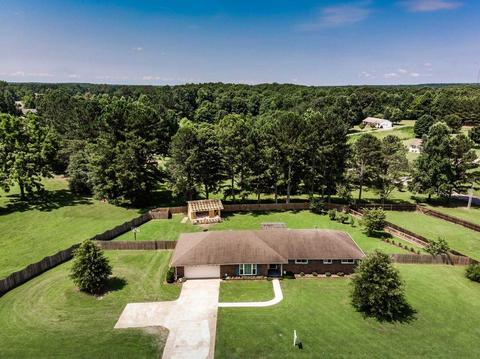 606 E Main St, Loretto, TN 38469 photo 4
