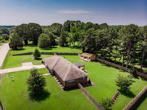 606 E Main St, Loretto, TN 38469 photo 8
