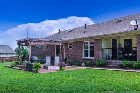 606 E Main St, Loretto, TN 38469 photo 5