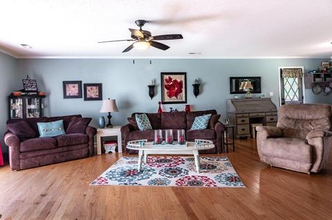 606 E Main St, Loretto, TN 38469 photo 14