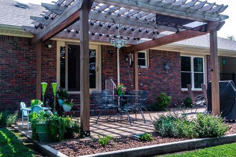 606 E Main St, Loretto, TN 38469 photo 6