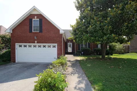 177 Foxrun, Springfield, TN 37172 photo 1