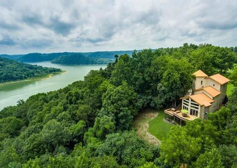 892 Cunningham Ln, Baxter, TN 38544 photo 1