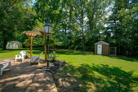 104 Nottingham Rd, Dickson, TN 37055 photo 3