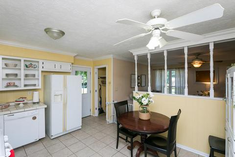 104 Nottingham Rd, Dickson, TN 37055 photo 14