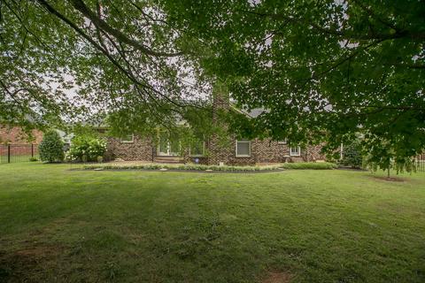 1902 Brighton Dr, Murfreesboro, TN 37130 photo 9