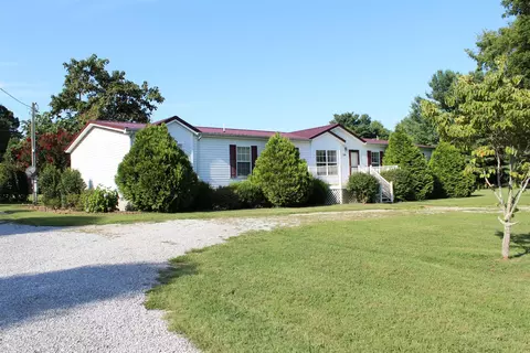 338 Penile Dr, Decherd, TN 37324 photo 1