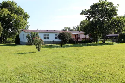 338 Penile Dr, Decherd, TN 37324 photo 3