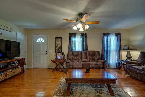 335 Busby Rd, Loretto, TN 38469 photo 5