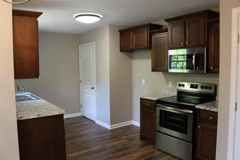 214 4th Ave E, Springfield, TN 37172 photo 3