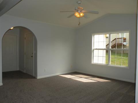 705 Comanche Ct, Madison, TN 37115 photo 2